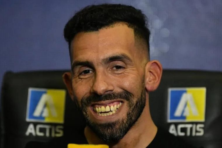 Tevez ya metió mano en Rosario Central e hizo un pedido especial.
