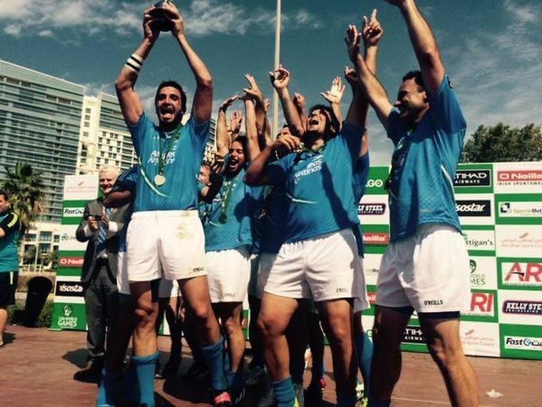 El seleccionado argentino celebrando el título en el campeonato mundial de fútbol gaélico de 2015.(Gentileza: Patricio Wade) Foto: (Gentileza: Patricio Wade)