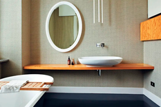 Solo se requieren pocos elementos para eliminar los olores del baño y convertirlo en un santuario de la limpieza. Foto: Farrow & Ball