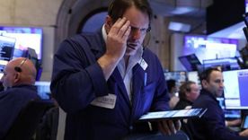 Fuertes caídas del las bolsas del mundo y crecimiento de la incertidumbre de los operadores, que arrastran los precios los commodities. Fuertes caídas del las bolsas del mundo y crecimiento de la incertidumbre de los operadores, que arrastran los precios los commodities.