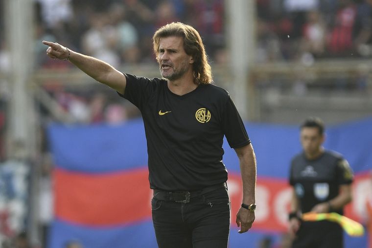 Rubén Darío Insúa El entrenador azulgrana no tendría en cuenta a un jugador que quiere otro grande. Foto: Télam
