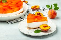 Pay de chabacanos Una receta simple sin necceisdad de prender el horno Foto: Shutterstock