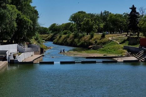 Salto, un pueblo del norte bonaerense donde la fe, la historia y la naturaleza conviven a orillas del río homónimo. Salto, un pueblo del norte bonaerense donde la fe, la historia y la naturaleza conviven a orillas del río homónimo.