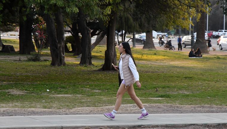 Domingo muy agradable en Mendoza, pero con una mañana fría. Foto: Santiago Tagua/MDZ