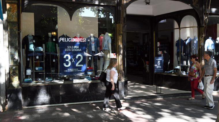 Conforme vayan avanzando los días mejorará el tiempo en Mendoza. Conforme vayan avanzando los días mejorará el tiempo en Mendoza.