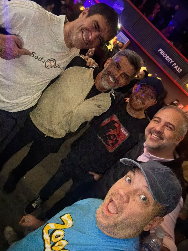Ulpiano Suarez, Esteban Allasino, Matías Stevanato y Emir Andraos compartieron la noche de rock en el Arena Maipú.
