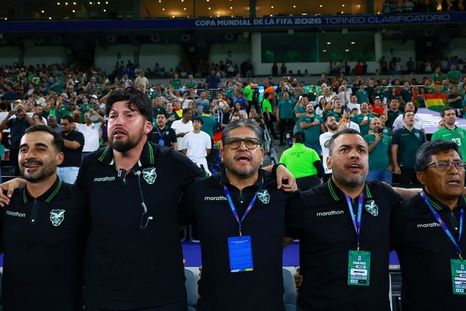 El DT de Bolivia lanzó una desgarradora frase tras quedarse afuera del Mundial 2026. El DT de Bolivia lanzó una desgarradora frase tras quedarse afuera del Mundial 2026.