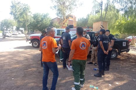 Continúa la búsqueda de la mujer que cayó al zanjón de los Ciruelos