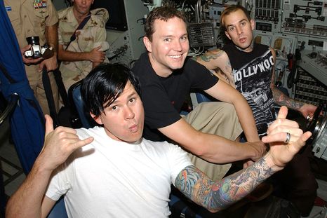 Blink-182 enloqueció las redes luego de anunciar su vuelta a los escenarios.