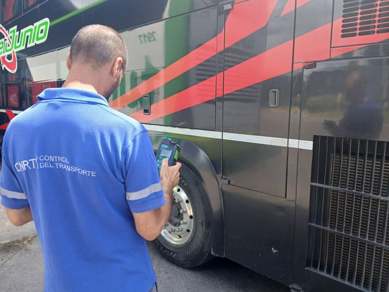 La CNRT desafectó al chofer y activó las actuaciones administrativas tras el resultado positivo en alcoholemia. La CNRT desafectó al chofer y activó las actuaciones administrativas tras el resultado positivo en alcoholemia.