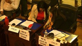 Los parlamentarios de El Salvador aceptaron con 64 votos a favor, 19 en contra y un ausente destituir a los magistrados de la Sala de lo Constitucional de la CSJ. Foto: GETTY IMAGES