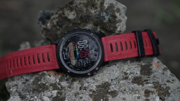 Con cuerpo liviano y pantalla AMOLED brillante, el Garmin Forerunner 570 busca un balance entre estética premium y funcionalidad. Con cuerpo liviano y pantalla AMOLED brillante, el Garmin Forerunner 570 busca un balance entre estética premium y funcionalidad.