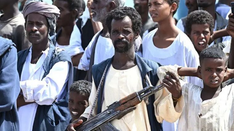 Las Fuerzas Armadas de Sudán indican que han detectado colombianos entre las Fuerzas de Apoyo Rápido, un ejército paramilitar rebelde que le disputa el control del país. Foto: Getty Images