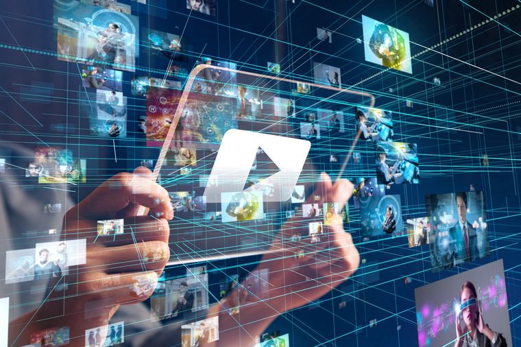 La comunidad de creadores denuncia que Google cruzó un límite con sus pruebas de IA en videos sin autorización. La comunidad de creadores denuncia que Google cruzó un límite con sus pruebas de IA en videos sin autorización.