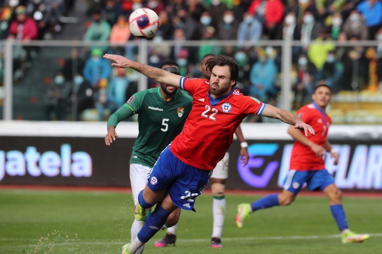 La Roja consiguió un triunfo vital en la altura. Foto: EFE
