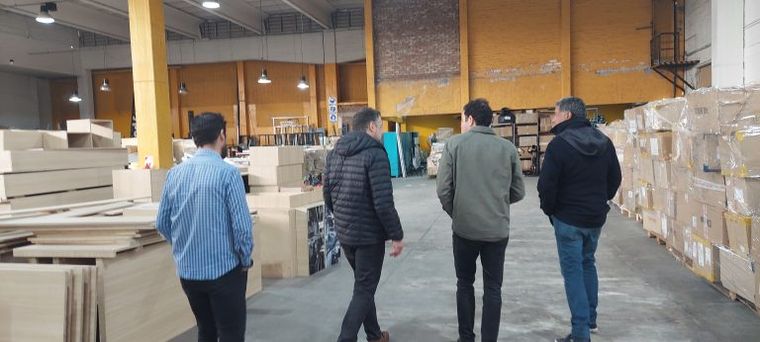 El actual cambio de régimen económico representa un cambio de época. El actual cambio de régimen económico representa un cambio de época.