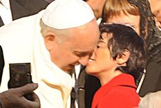 testimonio: lo que los ciegos vieron en el papa francisco