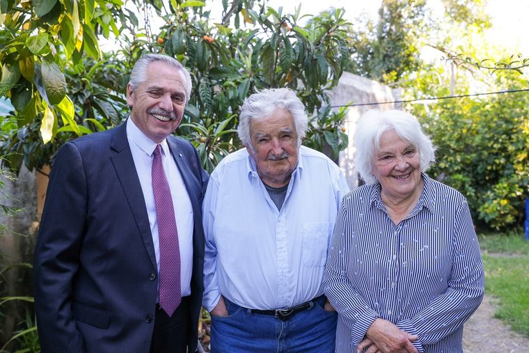 Pepe Mujica fue despedido por la política argentina mediante las redes sociales Foto: Presidencia de la Nación