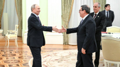 Vladimir Putin con el Cancillor de Cuba, Bruno Rodríguez Parrilla. Vladimir Putin con el Cancillor de Cuba, Bruno Rodríguez Parrilla.