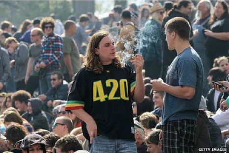 La legalización de la marihuana en varios estados de EE.UU. ha hecho que las celebraciones del 20 de abril ganen popularidad. Foto: GETTY IMAGES