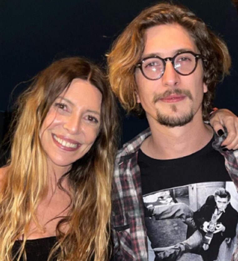 Mónica Ayos junto a su hijo Federico Foto: Instagram