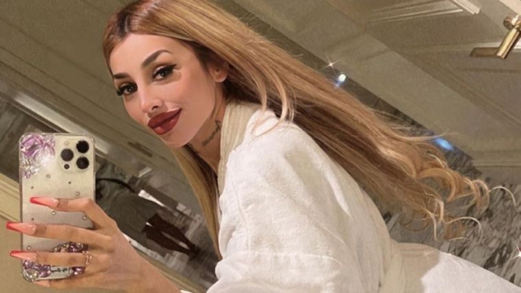 Tamara Báez mostró su vestidor en sus redes sociales. Foto: Instagram @tamiiibaez777