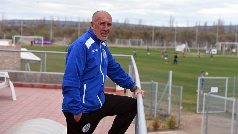 Tras su última experiencia como entrenador, el Gato se mantiene en otras funciones dentro del club.