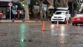Mendoza tendrá un jueves cálido (31°) y, desde la noche, tormentas con posible granizo; rige una alerta amarilla para Gran Mendoza, Valle de Uco y el sur. Mendoza tendrá un jueves cálido (31°) y, desde la noche, tormentas con posible granizo; rige una alerta amarilla para Gran Mendoza, Valle de Uco y el sur.