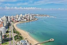 En los principales destinos de Uruguay, como Punta del Este, no hay quejas por la falta de turistas. La mayoría son argentinos Foto: Shutterstock