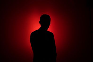 MDZol | Incógnito hombre