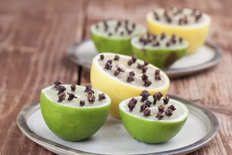 Un truco con base de limón que ayuda a perfumar los ambientes. Foto: Shutterstock