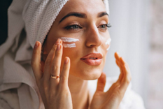 La tendencia beauty que redefine la forma de hidratar la piel. Foto: Mirror UK