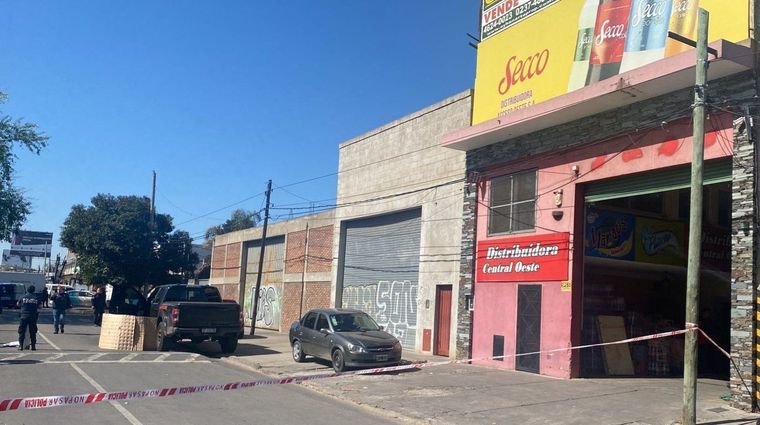 El lugar se mantiene cerrado mientras Policía Científica realiza el peritaje