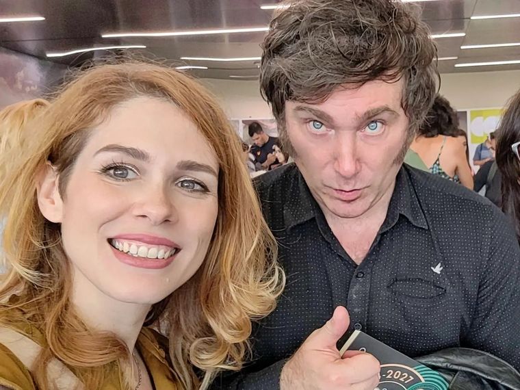 La diputada Lilia Lemoine en el centro de la escena.