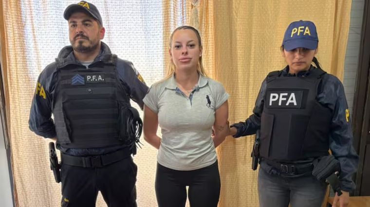 La viuda negra Niara Denise Darriba seguirá presa en la recta final a el jucio en su contra por un robo en Palermo.