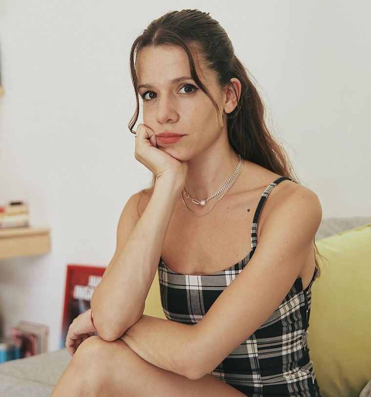 Violeta Urtizberea y Angie Landaburu arriesgan con sus minifaldas tendencia y ganan Foto: Instagram