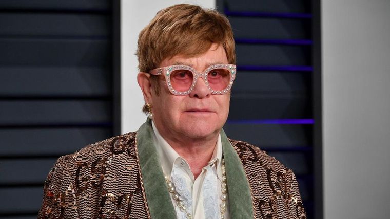 Elton John sufrió una penosa caída, tras su gira mundial Foto: Elton John / Instagram