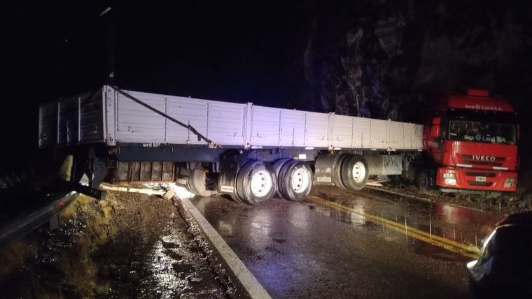 El camión involucrado en el accidente Foto: Gendarmería Nacional
