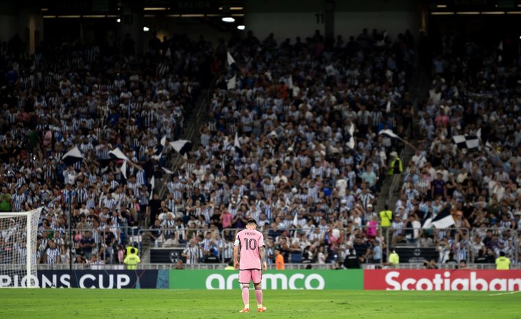 En su vuelta como titular, Messi tuvo una gran noche. Foto: EFE
