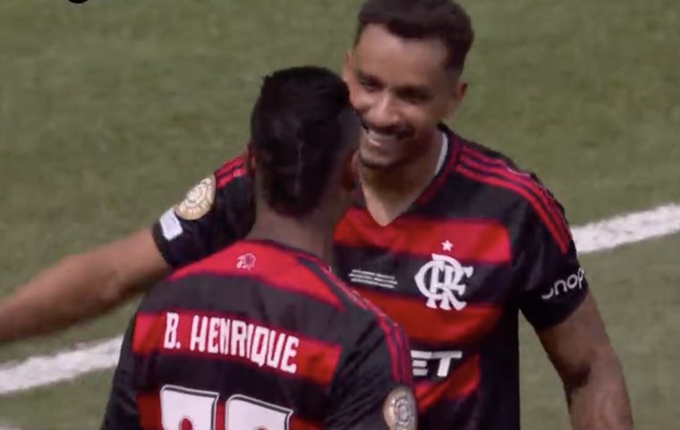 Flamengo lo dio vuelta y se lo gana a Chelsea 2 a 1
