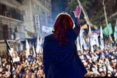 Cristina Fernández de Kirchner lanzó una dura advertencia en medio de un pedido de disculpas Foto: Twitter @CFKArgentina Cristina Fernández de Kirchner lanzó una dura advertencia en medio de un pedido de disculpas Foto: Twitter @CFKArgentina