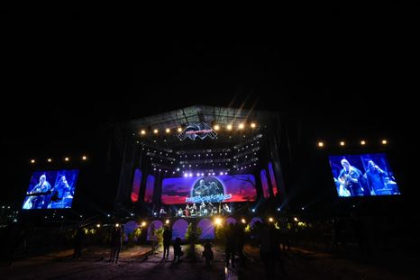La Fiesta de la Cosecha es en el viñedo del Aeropuerto de Mendoza La Fiesta de la Cosecha es en el viñedo del Aeropuerto de Mendoza