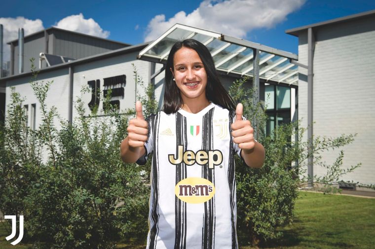 Ippolito con su nueva camiseta. Foto: Juventus FC