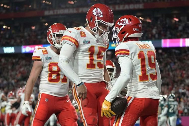 ¡Kansas City Chiefs son campeones del Super Bowl LVII!