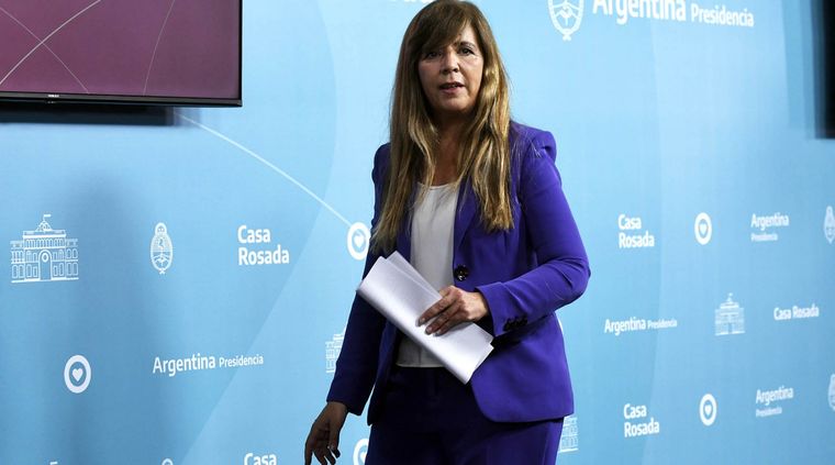 La Libertad Avanza denunció a Cerruti por responsabilizar a Milei por los saqueos Foto: TELAM