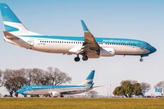 La competencia del mercado aercomercial de cabotaje está en aumento. En algunos destinos, las low costo le ganan a Aerolíneas Argentinas en cantidad de pasajeros transportados Foto: NA