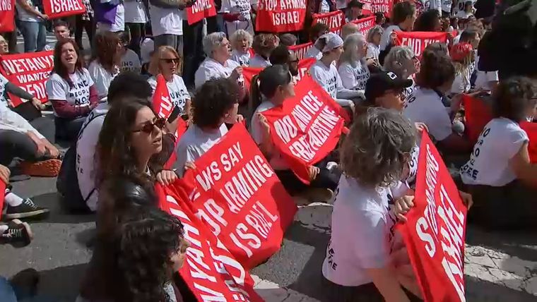 Hubo movimientos en las inmediaciones de la ONU contra la presencia de Netanyahu Hubo movimientos en las inmediaciones de la ONU contra la presencia de Netanyahu