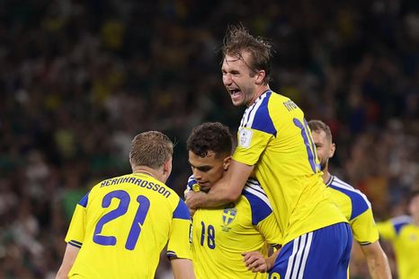 Suecia le gana a Túnez en el debut mundialista. Suecia le gana a Túnez en el debut mundialista.