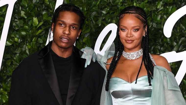 Foto: https://elpais.com/gente/2021-05-21/asap-rocky-confirma-su-relacion-con-rihanna-el-amor-de-mi-vida.html
