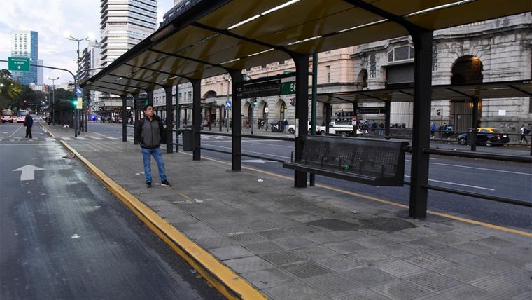 El paro de colectivos se sintió en el AMBA Foto: Juan Mateo Aberastain